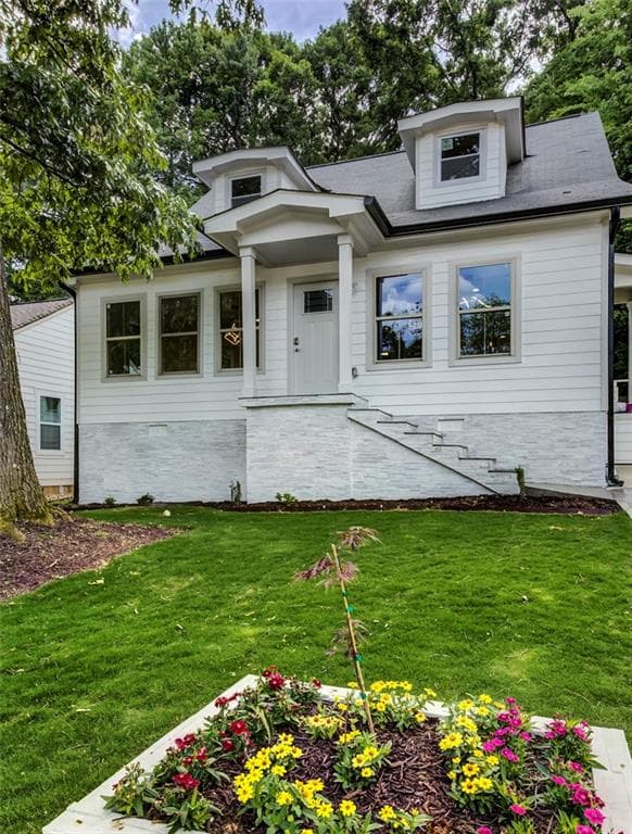 4 bedroom, 4 bathroom, 2,940 sq ft single family residence for sale at 253 Lamon Avenue, Atlanta, GA 30316