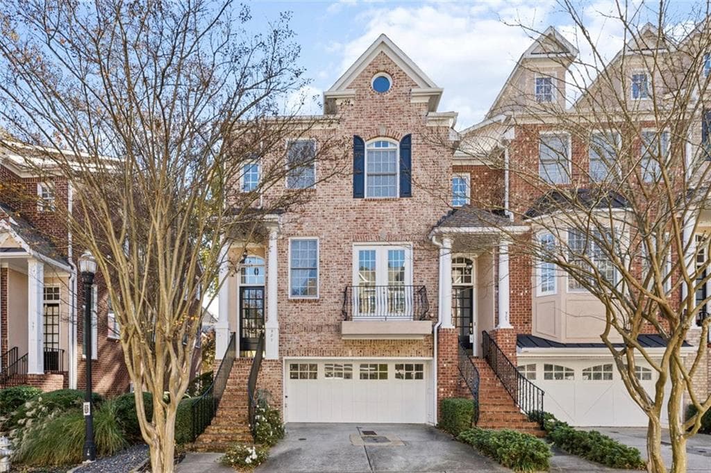987 EMORY PARC, Decatur, GA 30033 — most recent listing photo