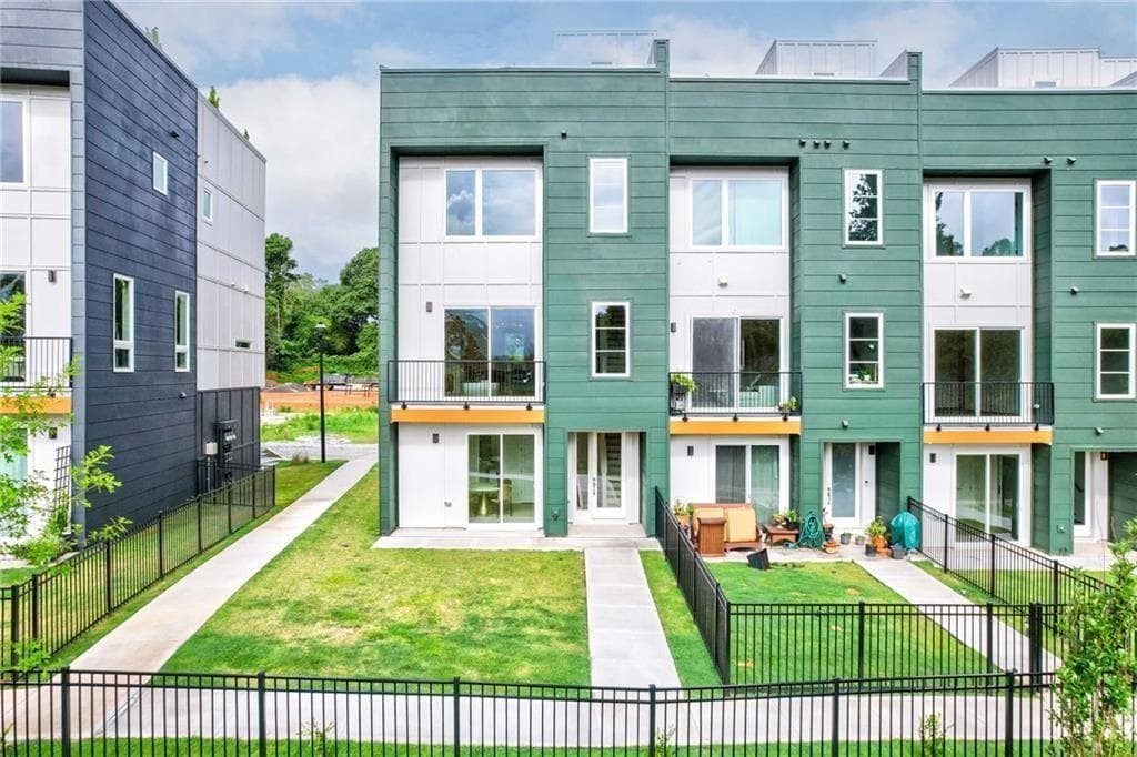 2029 Memorial Drive 33, Atlanta, GA 30317 — most recent listing photo