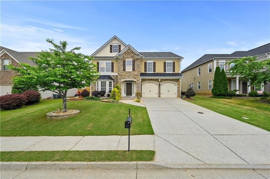 4 bedroom, 3 bathroom, 2,985 sq ft single family residence sold at 4195 Settlers Grove Road, Cumming, GA 30028