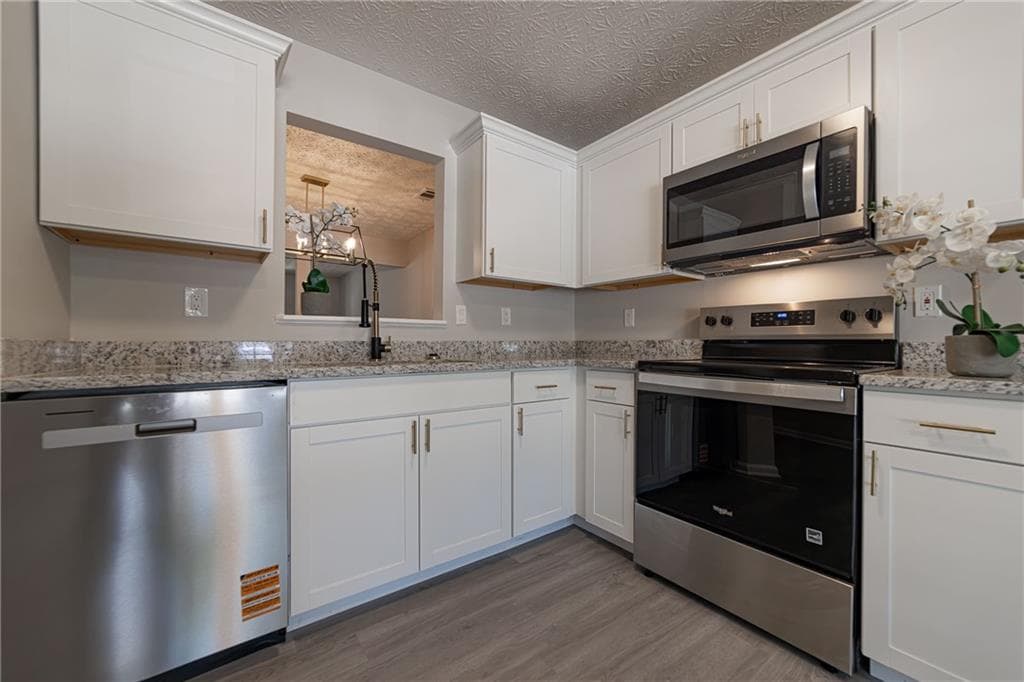 3017 Waldrop Circle, Decatur, GA 30034 — most recent listing photo