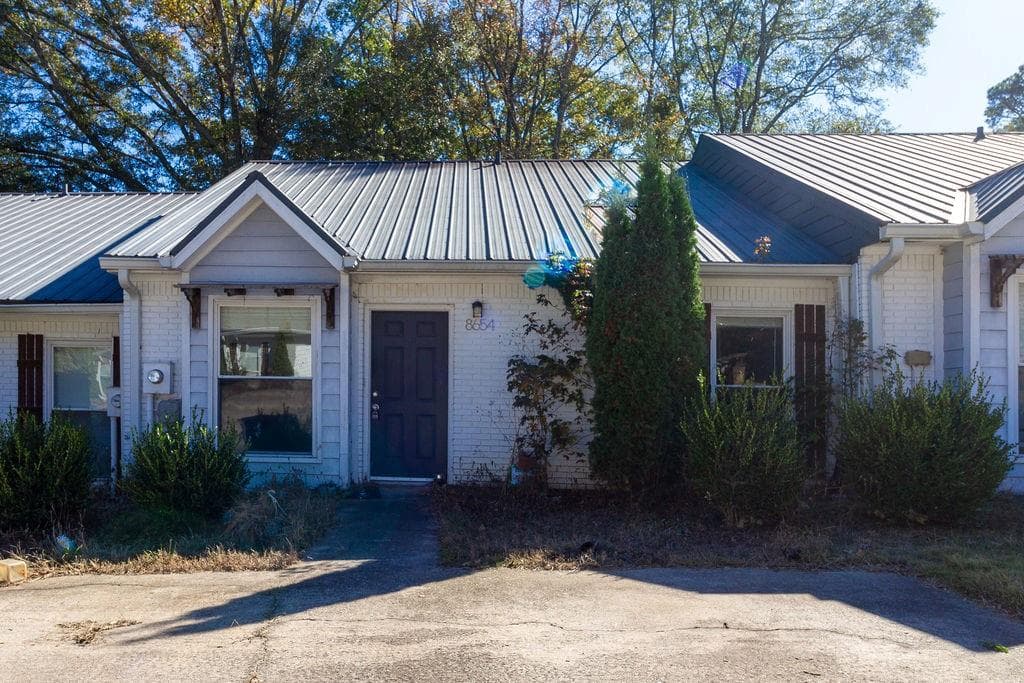 8654 Ashley Way, Douglasville, GA 30134 — most recent listing photo