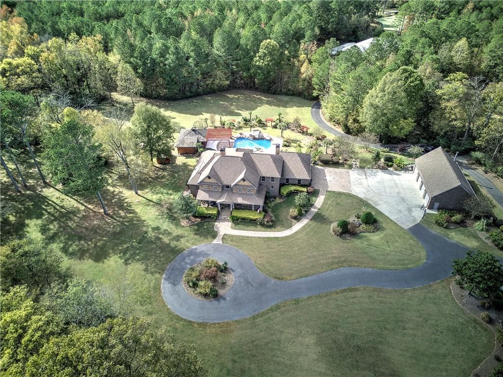5 bedroom, 5 bathroom single family residence sold at 353 Old Tennessee Highway, White, GA 30184