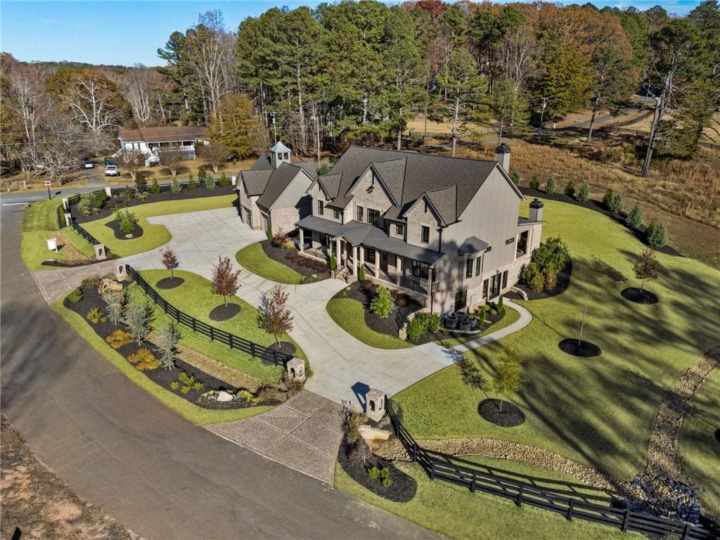 7 bedroom, 9 bathroom, 7,911 sq ft single family residence for sale at 1005 Haddie Way, Alpharetta, GA 30004 — photo 5