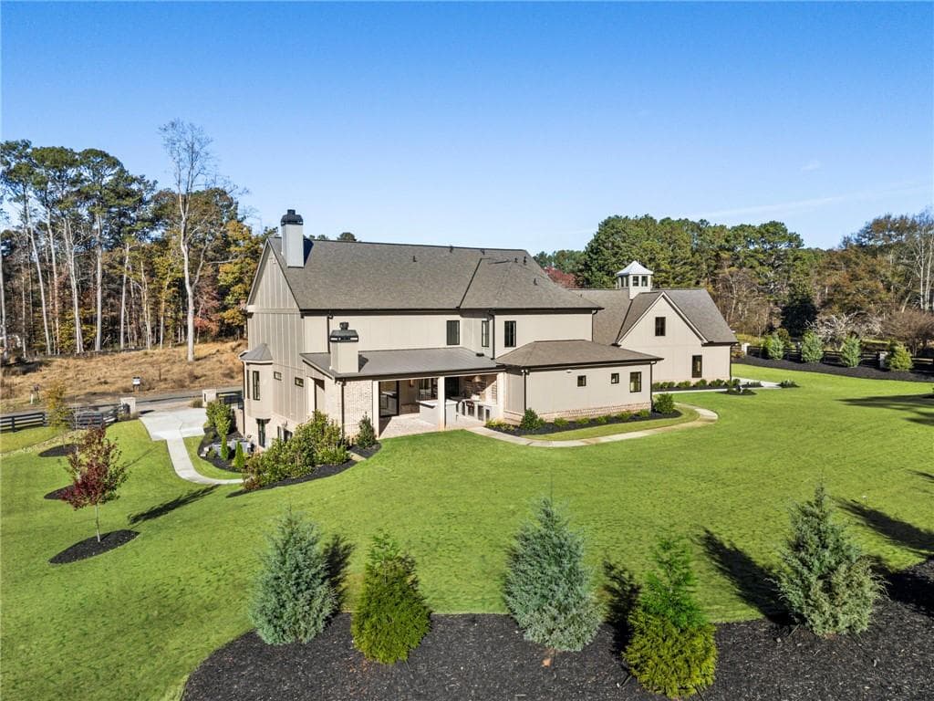 7 bedroom, 9 bathroom, 7,911 sq ft single family residence for sale at 1005 Haddie Way, Alpharetta, GA 30004 — photo 10