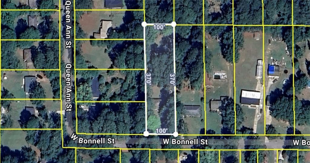 3 bedroom, 2 bathroom, 1,491 sq ft single family residence under contract at 318 W Bonnell Street, Oxford, GA 30054 — photo 4