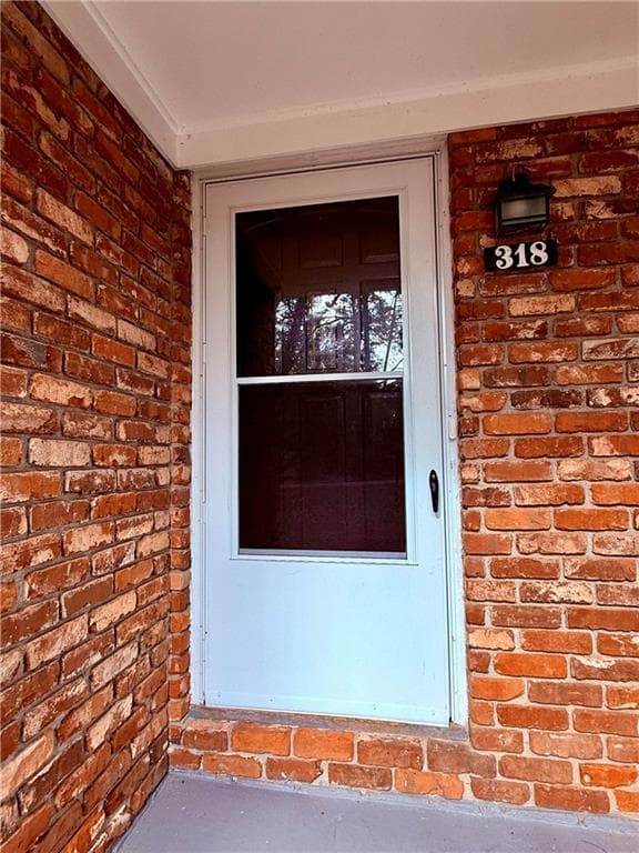 3 bedroom, 2 bathroom, 1,491 sq ft single family residence under contract at 318 W Bonnell Street, Oxford, GA 30054 — photo 5