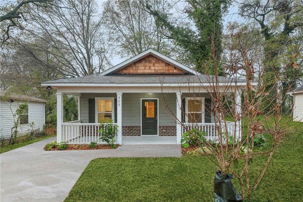 3 bedroom, 2 bathroom, 1,144 sq ft single family residence sold at 305 Henry Aaron Avenue, Atlanta, GA 30310