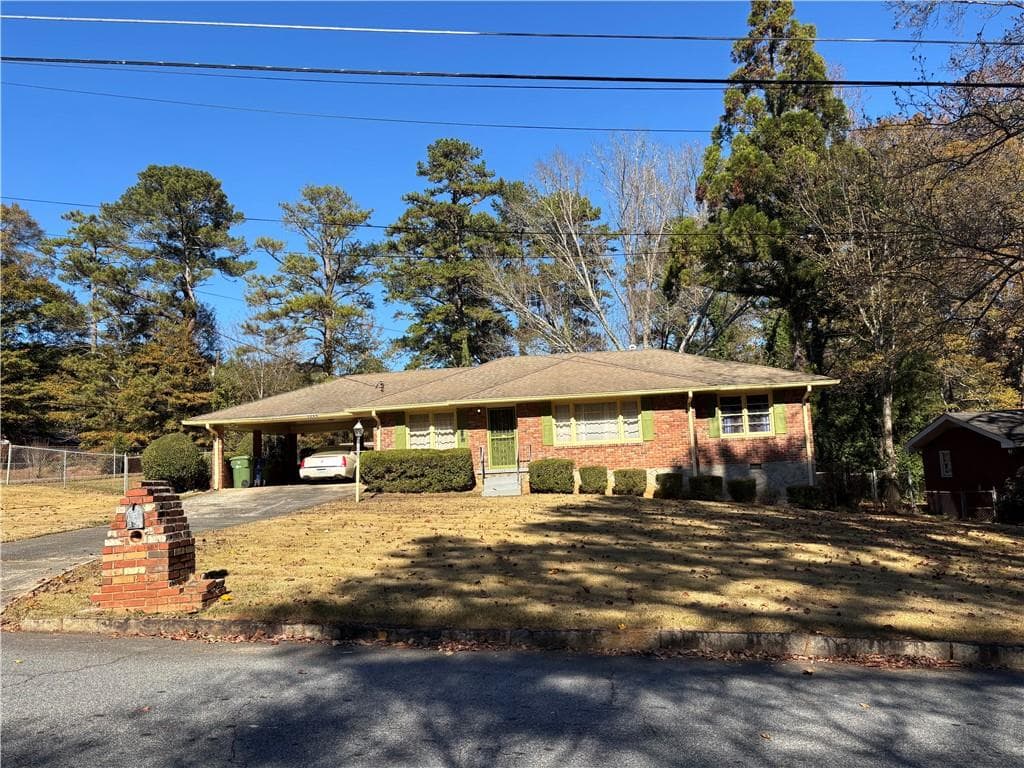 3 bedroom, 2 bathroom, 1,288 sq ft single family residence sold at 3265 Spreading Oak Drive, Atlanta, GA 30311