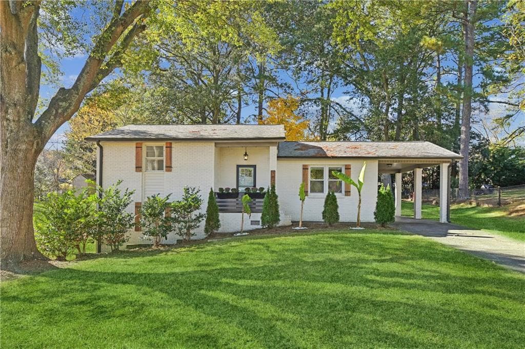 4 bedroom, 2 bathroom, 1,528 sq ft single family residence sold at 1876 Balmoral Road, Smyrna, GA 30080