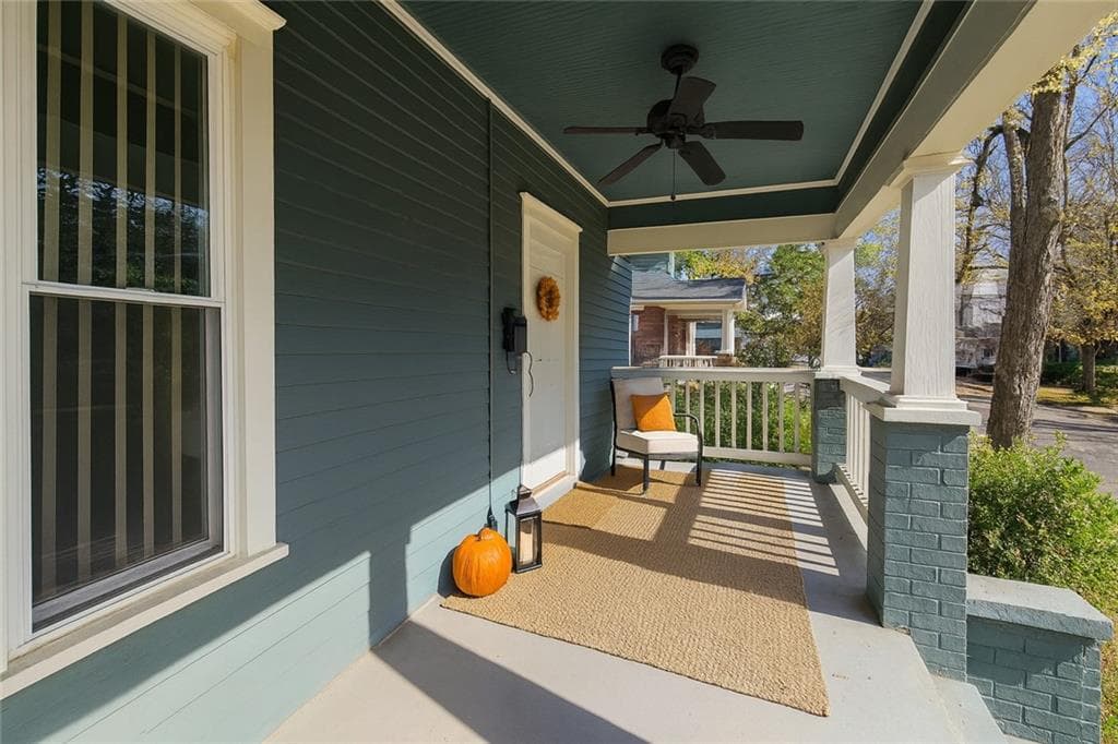 2 bedroom, 1 bathroom, 1,216 sq ft single family residence for sale at 1148 Hardee Street, Atlanta, GA 30307 — photo 2