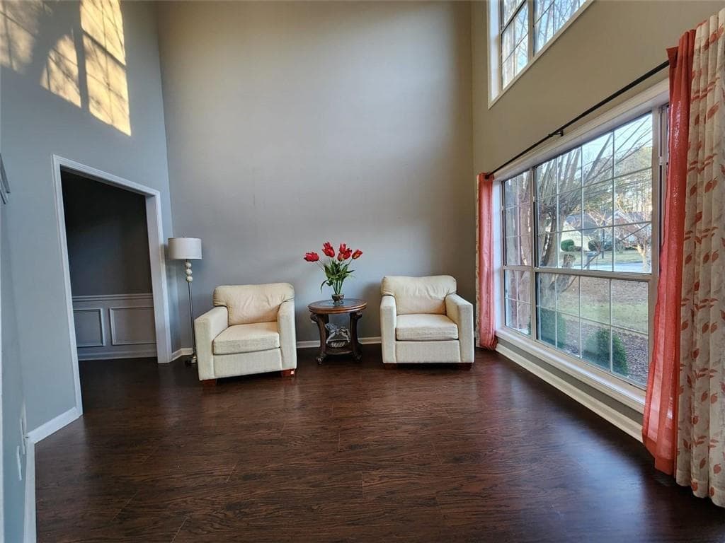 4 bedroom, 4 bathroom, 2,542 sq ft single family residence under contract at 225 JON JEFF Drive, Lilburn, GA 30047 — photo 4
