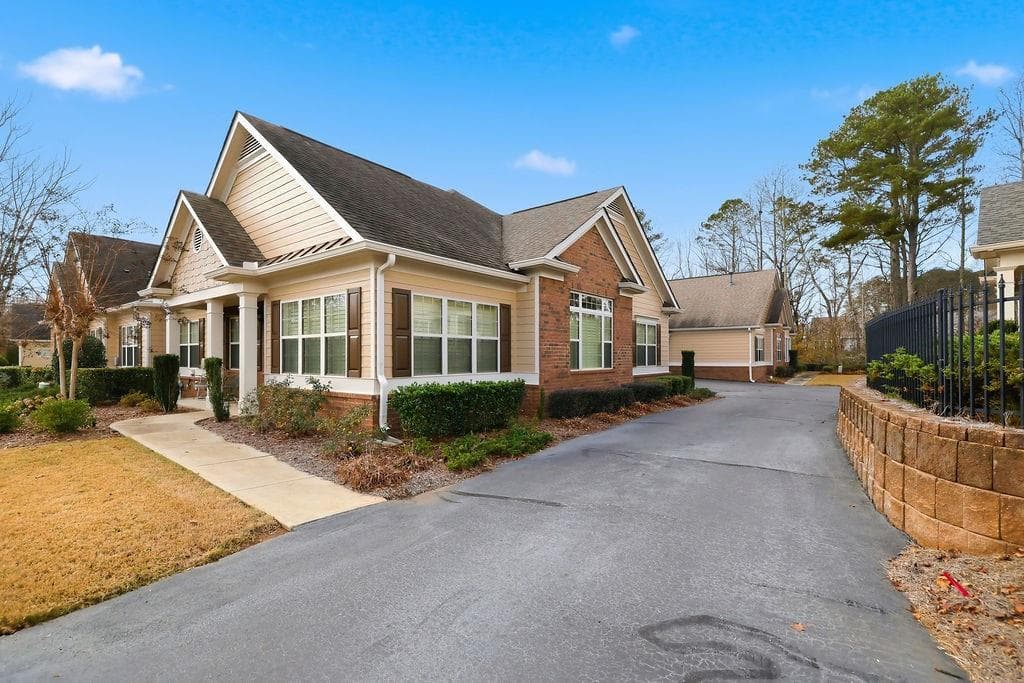 2 bedroom, 2 bathroom, 1,737 sq ft condominium sold at 238 Orchards Circle 238, Woodstock, GA 30188