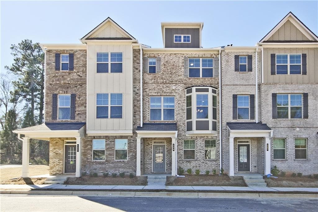 3 bedroom, 4 bathroom, 1,819 sq ft townhouse sold at 543 Fundao Lane #26, Lawrenceville, GA 30046