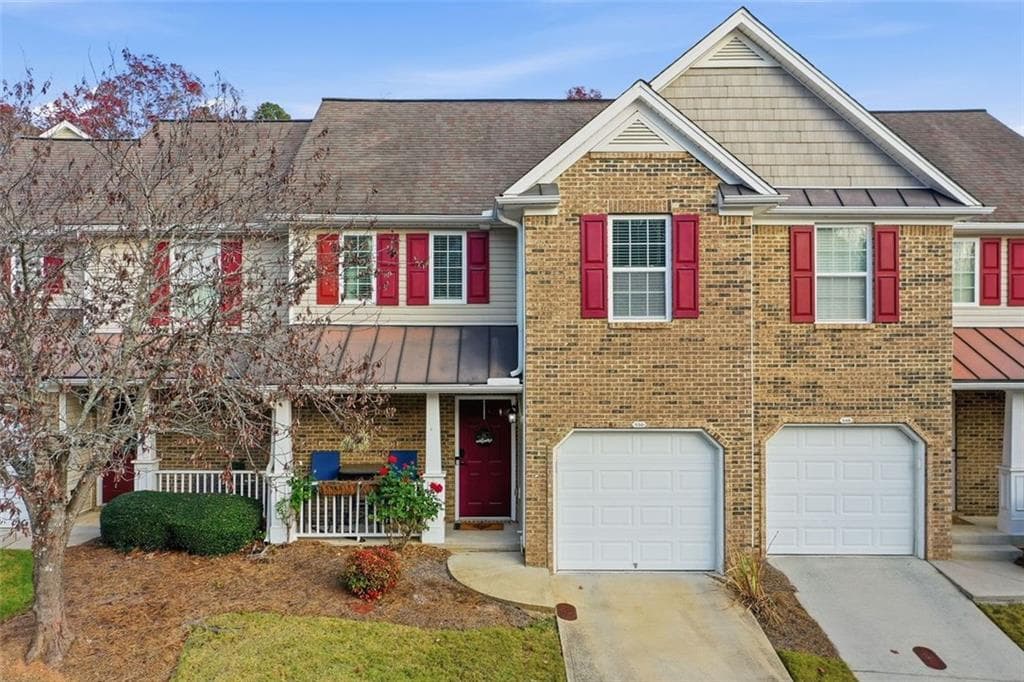 2 bedroom, 2 bathroom, 1,317 sq ft townhouse sold at 550 FOX CREEK Crossing, Woodstock, GA 30188