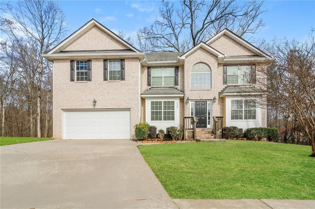 5 bedroom, 4 bathroom, 4,356 sq ft single family residence under contract at 4504 Warren Mill Trail, Ellenwood, GA 30294