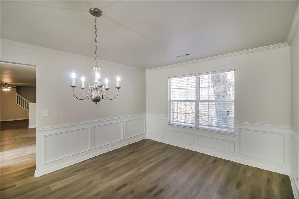 5 bedroom, 4 bathroom, 4,356 sq ft single family residence under contract at 4504 Warren Mill Trail, Ellenwood, GA 30294 — photo 6