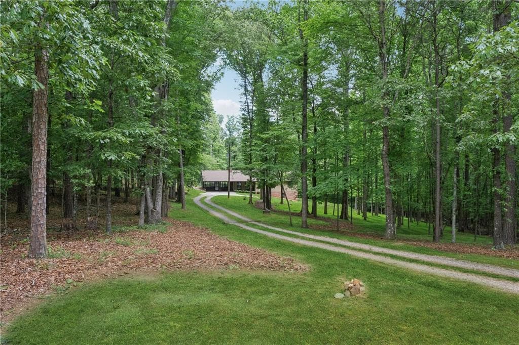 3 bedroom, 2 bathroom, 1,344 sq ft single family residence under contract at 2270 Dinsmore Road, Alpharetta, GA 30004