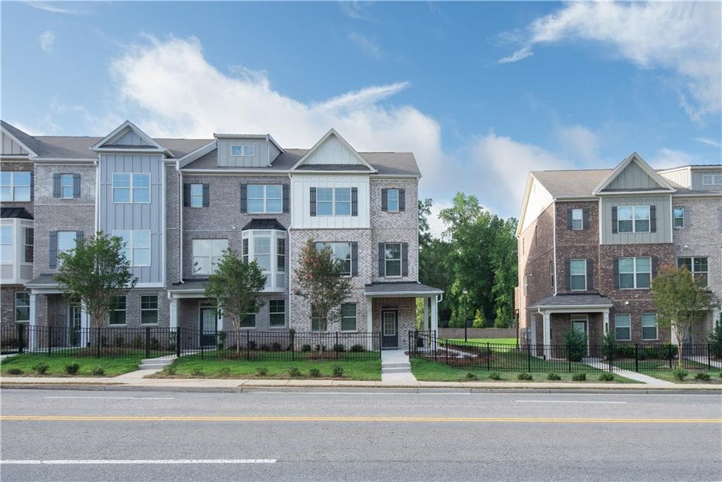 541 Fundao Lane 27, Lawrenceville, GA 30046 — most recent listing photo