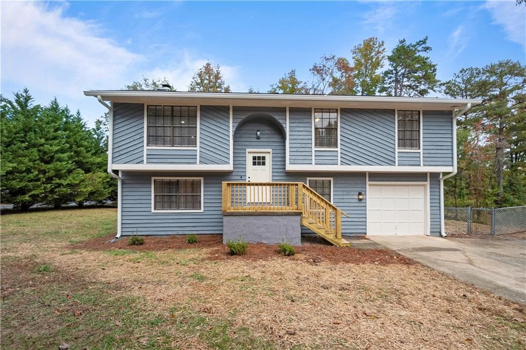 2432 Mistletoe Lane, Snellville, GA 30039 — most recent listing photo