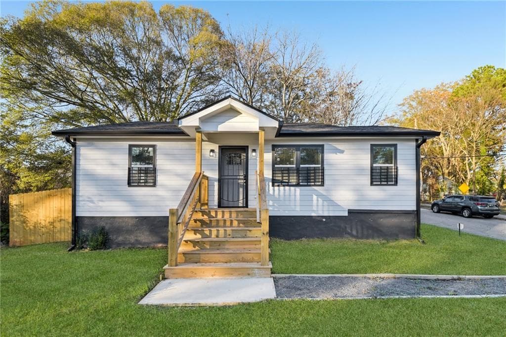 5 bedroom, 4 bathroom, 2,343 sq ft single family residence sold at 1539 Venetian Drive, Atlanta, GA 30311