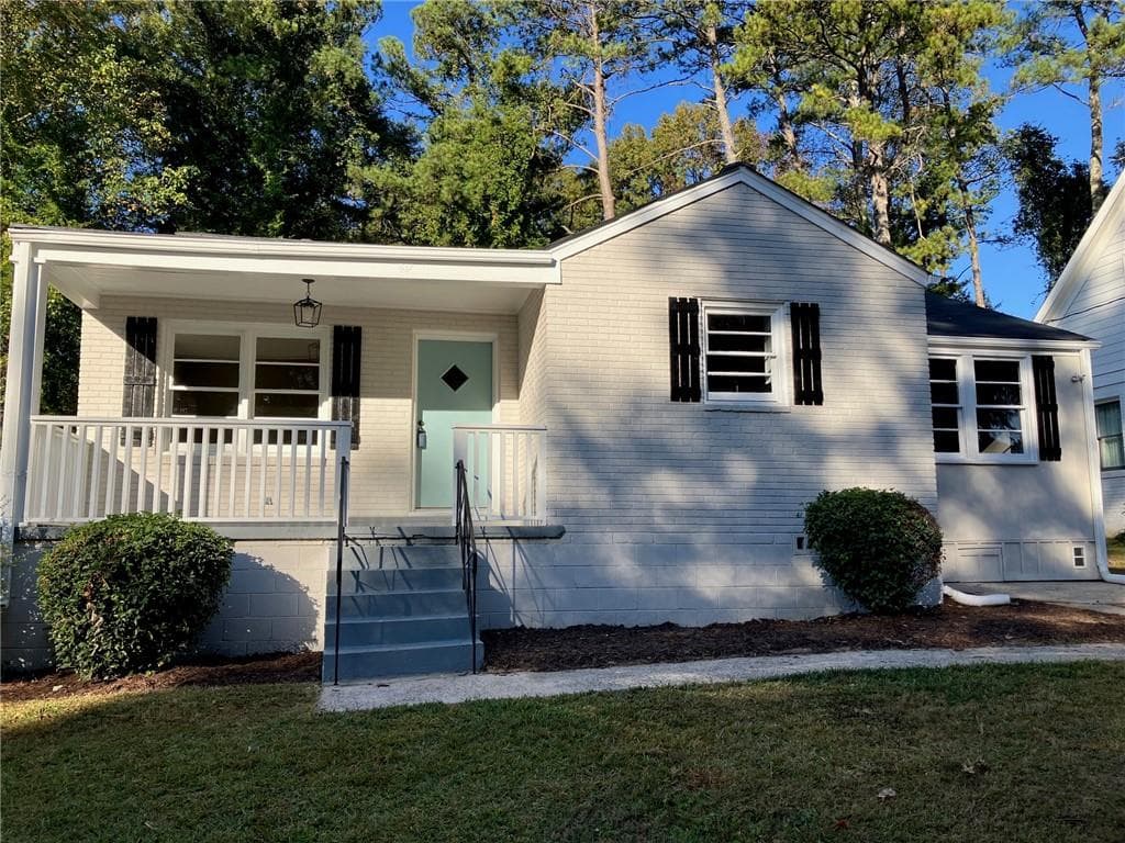3 bedroom, 2 bathroom, 1,218 sq ft single family residence sold at 411 Greencove Lane, Atlanta, GA 30316
