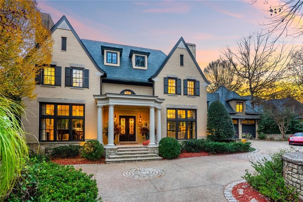 5 bedroom, 8 bathroom, 10,823 sq ft single family residence sold at 675 W Paces Ferry Road 13, Atlanta, GA 30327