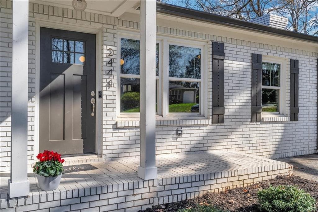 3 bedroom, 2 bathroom, 1,125 sq ft single family residence sold at 2444 Woodland Drive, Kennesaw, GA 30152