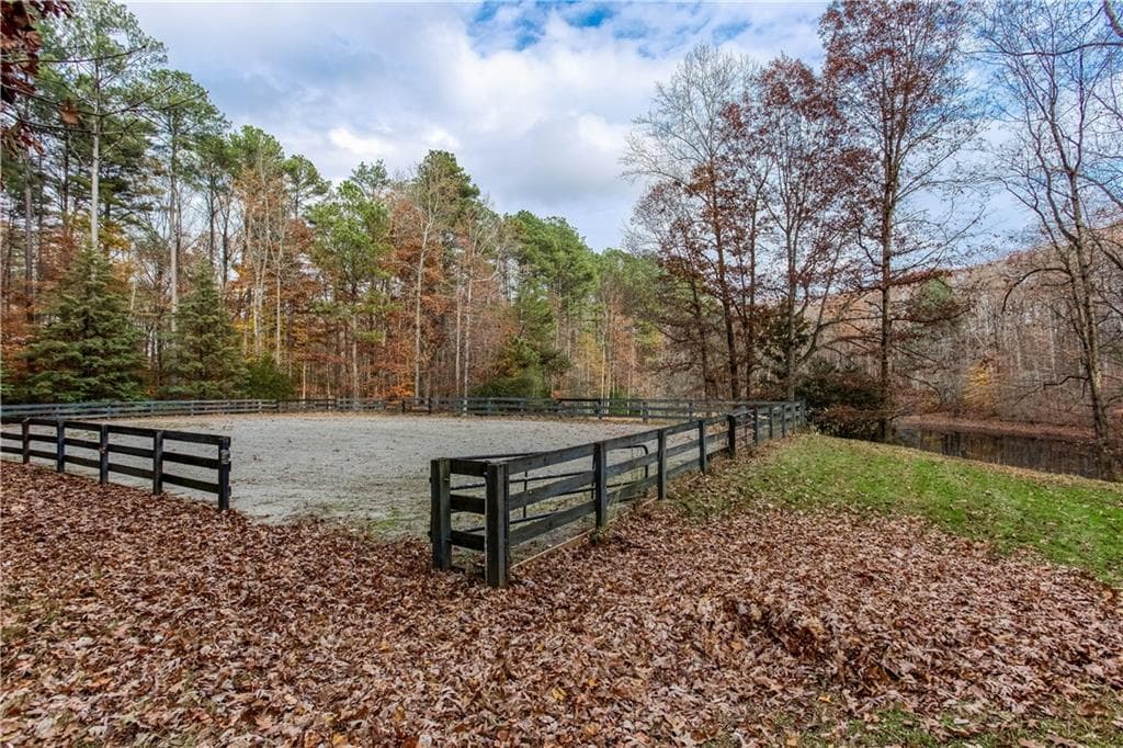 4 bedroom, 4 bathroom, 3,909 sq ft single family residence for sale at 336 Tanglewood Drive, Canton, GA 30115 — photo 9