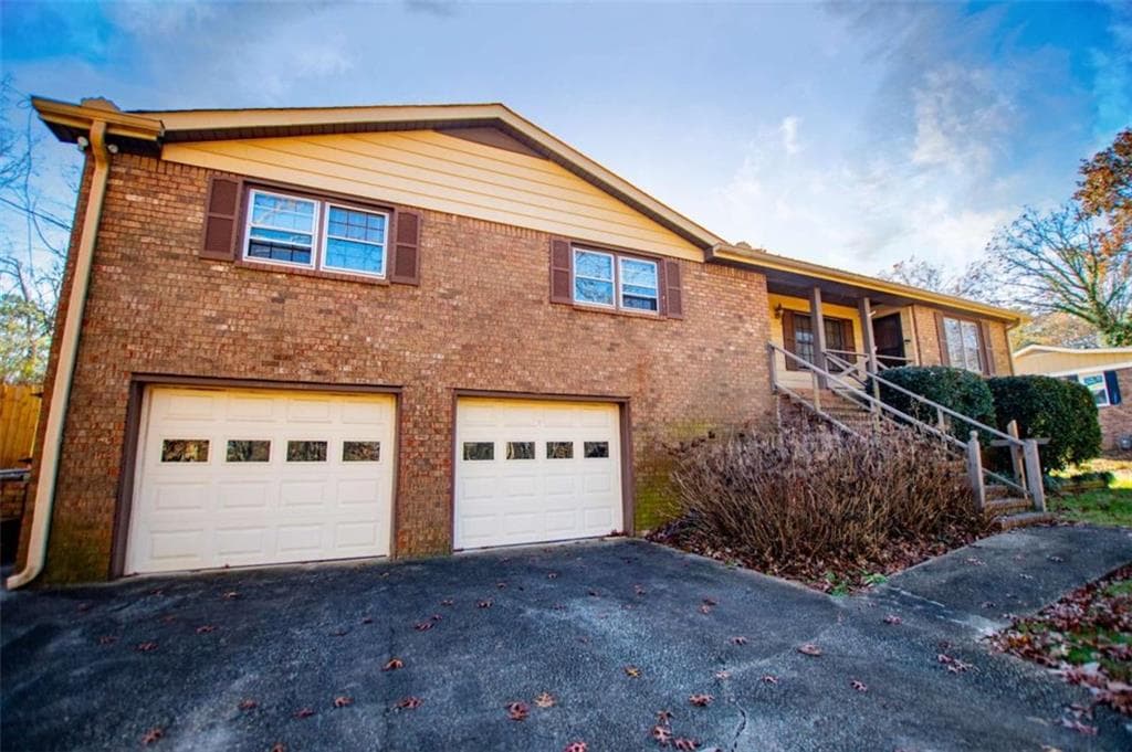 5781 Macedin Drive, Douglasville, GA 30135 — most recent listing photo