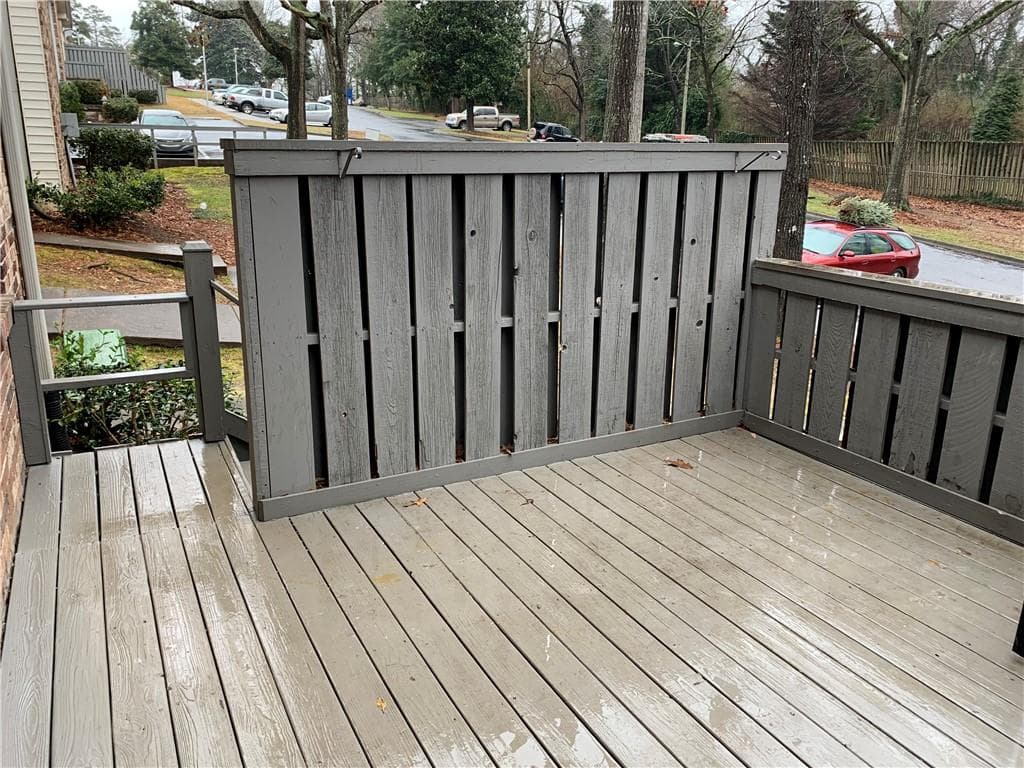 3 bedroom, 2 bathroom, 1,280 sq ft condominium for rent at 1235 Riverside Drive H1, Gainesville, GA 30501 for $1,650 a month — photo 3