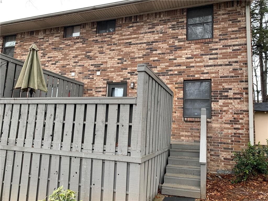 3 bedroom, 2 bathroom, 1,280 sq ft condominium for rent at 1235 Riverside Drive H1, Gainesville, GA 30501 for $1,650 a month — photo 5