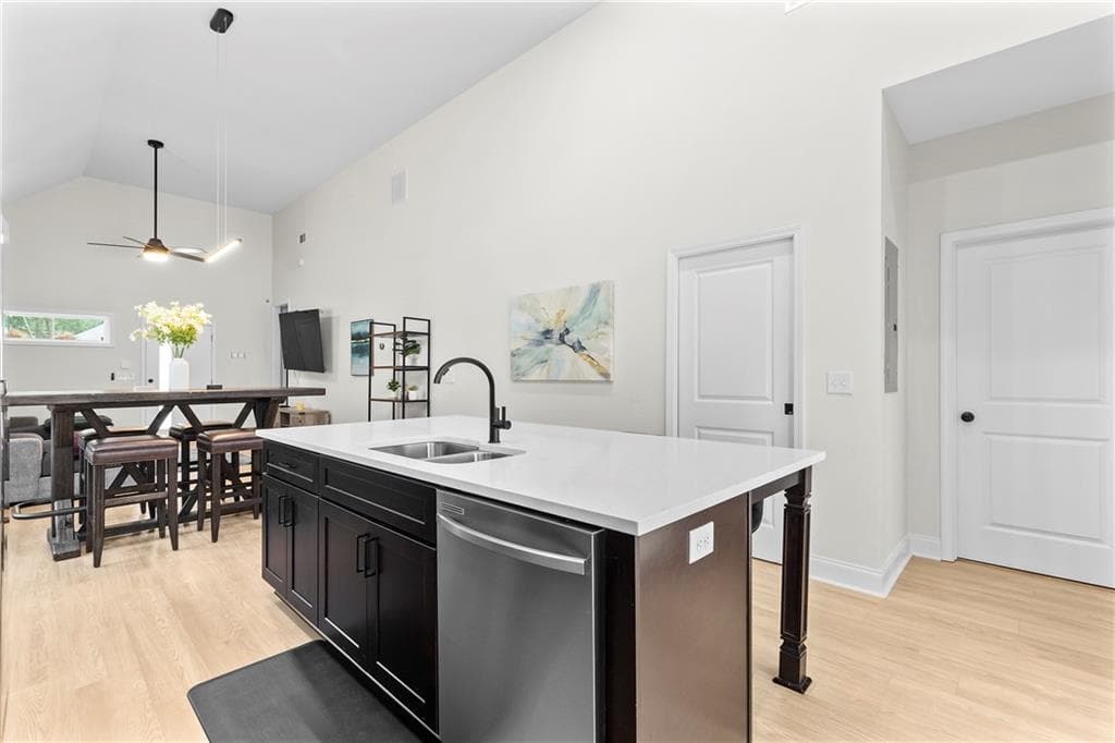3 bedroom, 2 bathroom, 1,221 sq ft single family residence for rent at 624 Robert Street, Atlanta, GA 30318 for $2,400 a month — photo 5