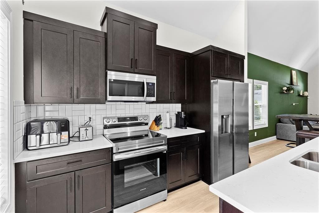 3 bedroom, 2 bathroom, 1,221 sq ft single family residence for rent at 624 Robert Street, Atlanta, GA 30318 for $2,400 a month — photo 6