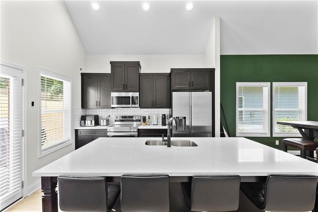 3 bedroom, 2 bathroom, 1,221 sq ft single family residence for rent at 624 Robert Street, Atlanta, GA 30318 for $2,400 a month — photo 9