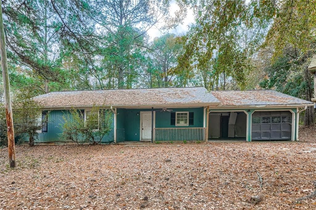 3 bedroom, 2 bathroom, 1,325 sq ft single family residence sold at 200 Hidden Pines Drive, Covington, GA 30016