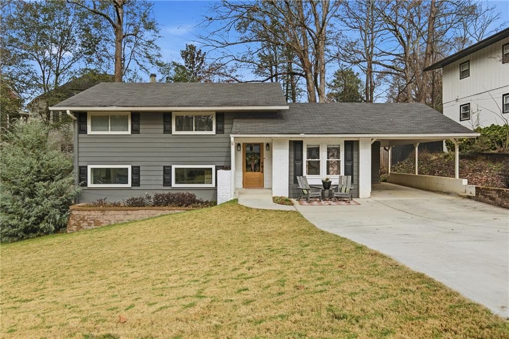 4 bedroom, 3 bathroom, 2,144 sq ft single family residence sold at 1699 Mohawk Place, Smyrna, GA 30080