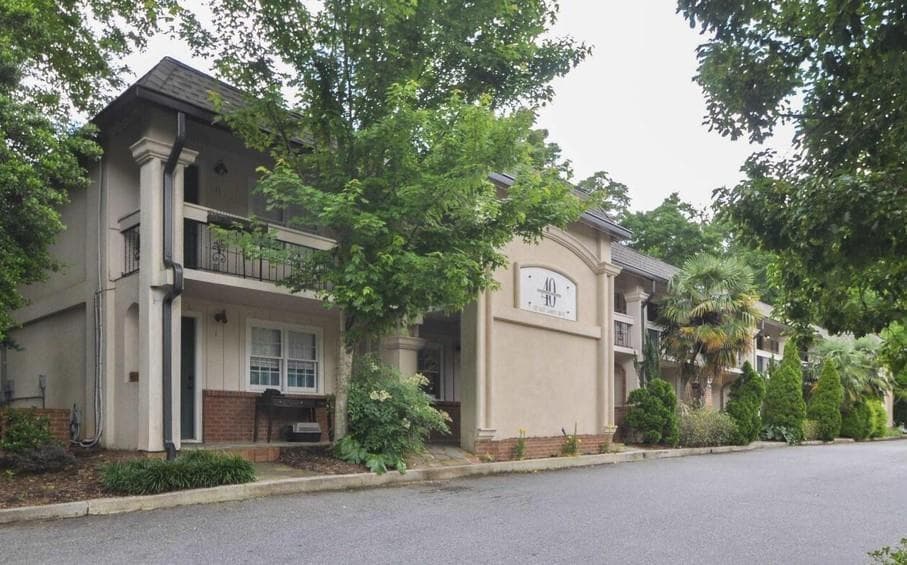 655 E Campus Road 33, Athens, GA 30605 — most recent listing photo
