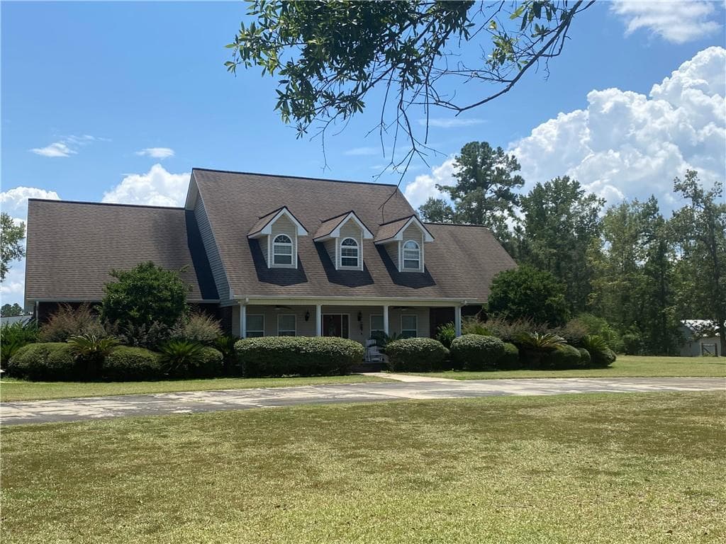6 bedroom, 3 bathroom, 4,095 sq ft single family residence sold at 2604 Ga Highway 147, Lyons, GA 30436