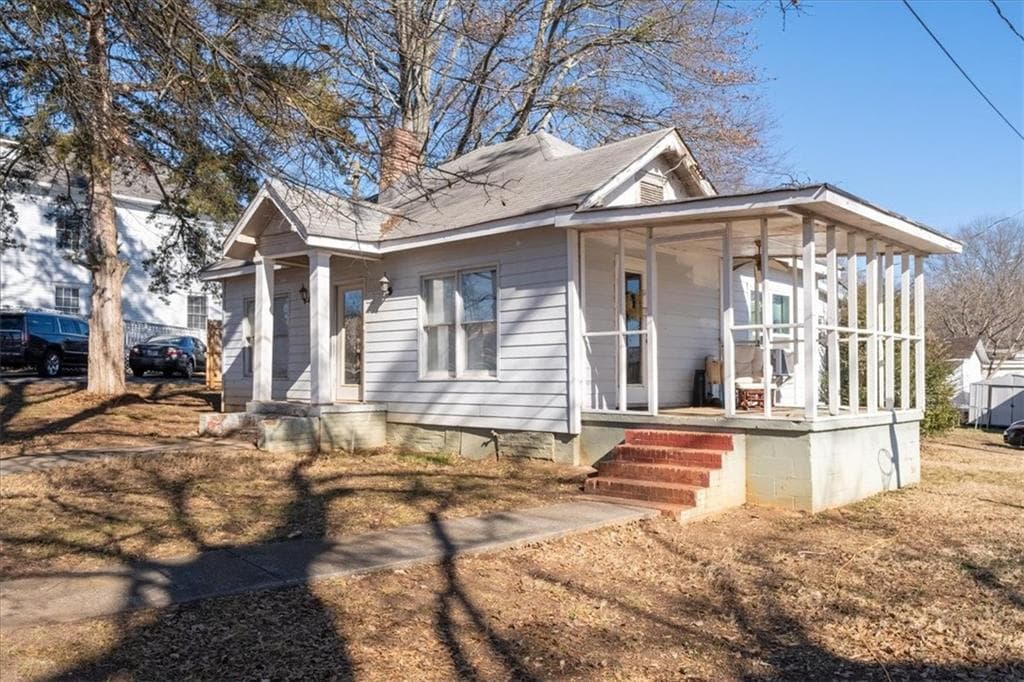 5 bedroom, 3 bathroom, 2,112 sq ft single family residence for sale at 2930 Dallas Street, Kennesaw, GA 30144 — photo 6