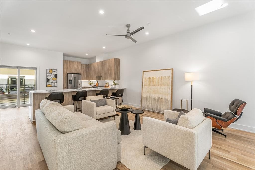 4 bedroom, 5 bathroom, 2,800 sq ft townhouse sold at 1099 North Avenue 13, Atlanta, GA 30307