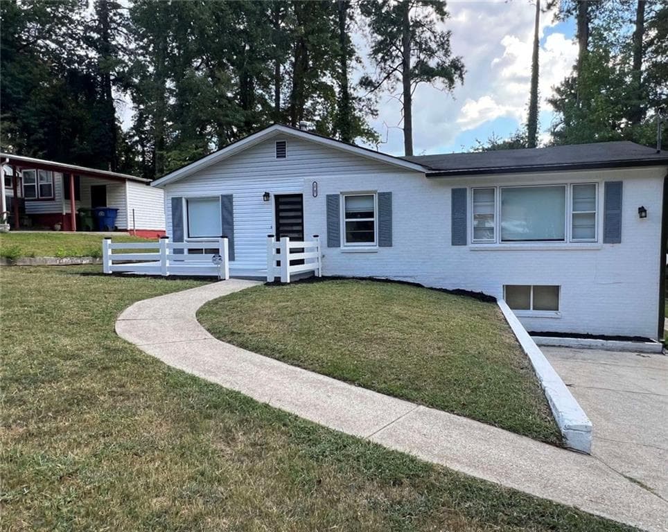 3 bedroom, 2 bathroom, 1,290 sq ft single family residence sold at 2747 Santa Barbara Drive, Atlanta, GA 30318