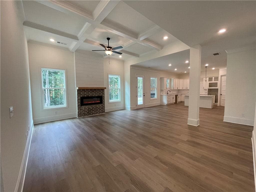 5 bedroom, 4 bathroom, 3,573 sq ft single family residence for sale at 3219 TRADITIONS Way, Jefferson, GA 30549 — photo 6