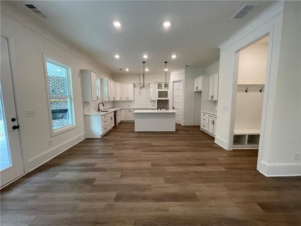 5 bedroom, 4 bathroom, 3,573 sq ft single family residence for sale at 3219 TRADITIONS Way, Jefferson, GA 30549 — photo 10