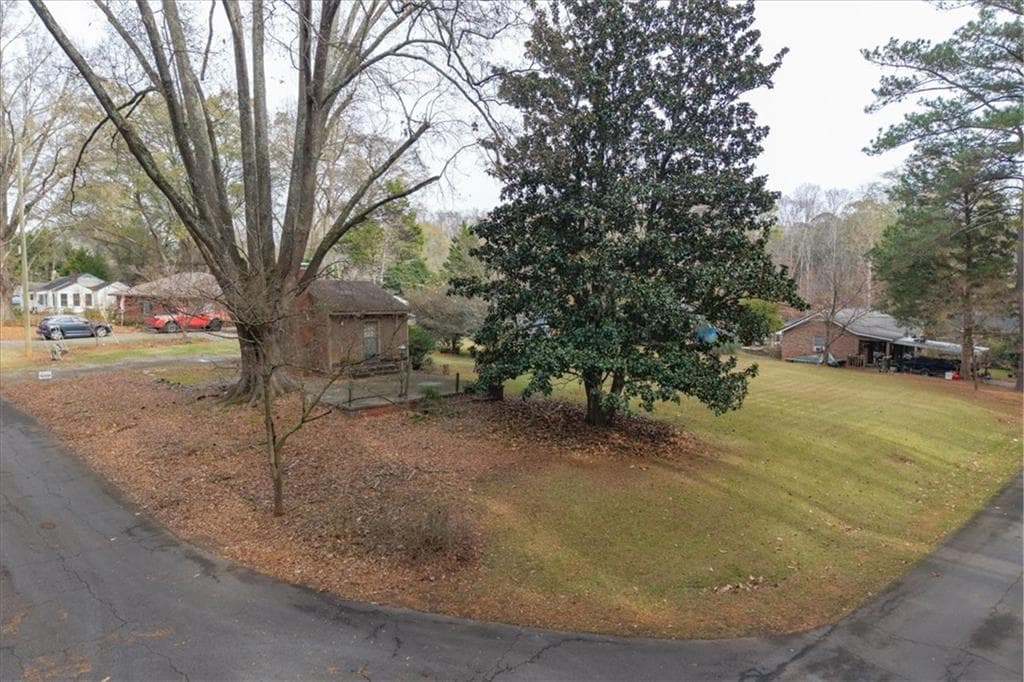 single family residence under contract at 4120 South Lakeshore Drive, Acworth, GA 30101 — photo 5