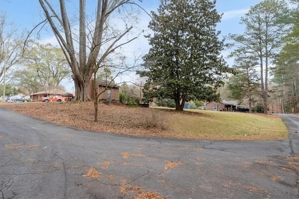 single family residence under contract at 4120 South Lakeshore Drive, Acworth, GA 30101 — photo 6