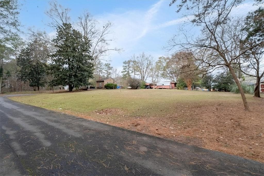 single family residence under contract at 4120 South Lakeshore Drive, Acworth, GA 30101 — photo 9