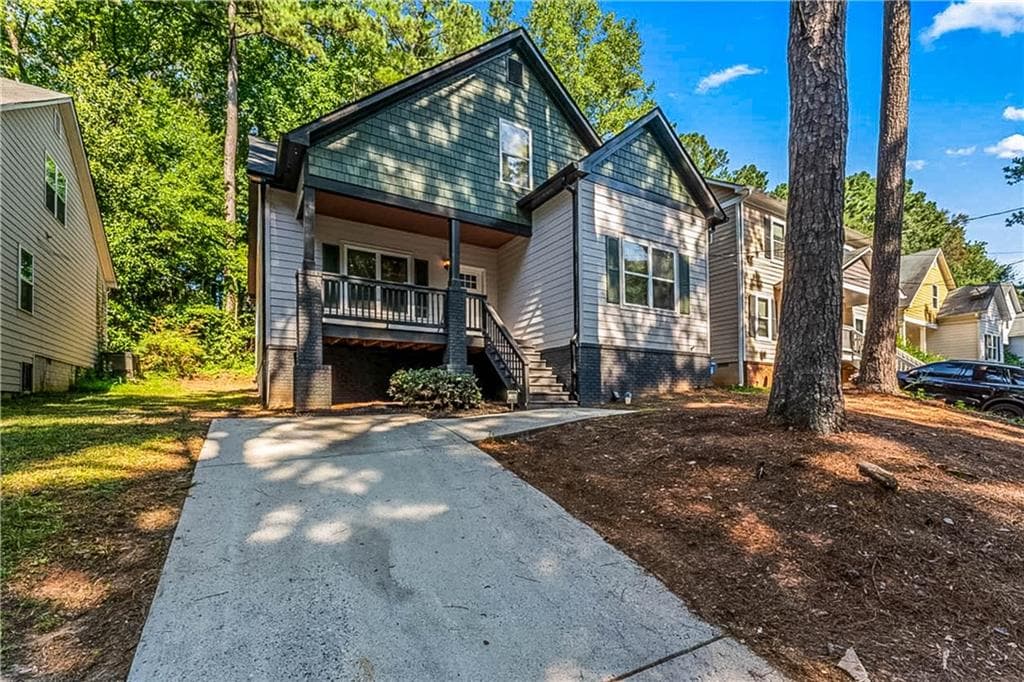 6 bedroom, 3 bathroom, 2,746 sq ft single family residence sold at 1060 Gun Club Road, Atlanta, GA 30318