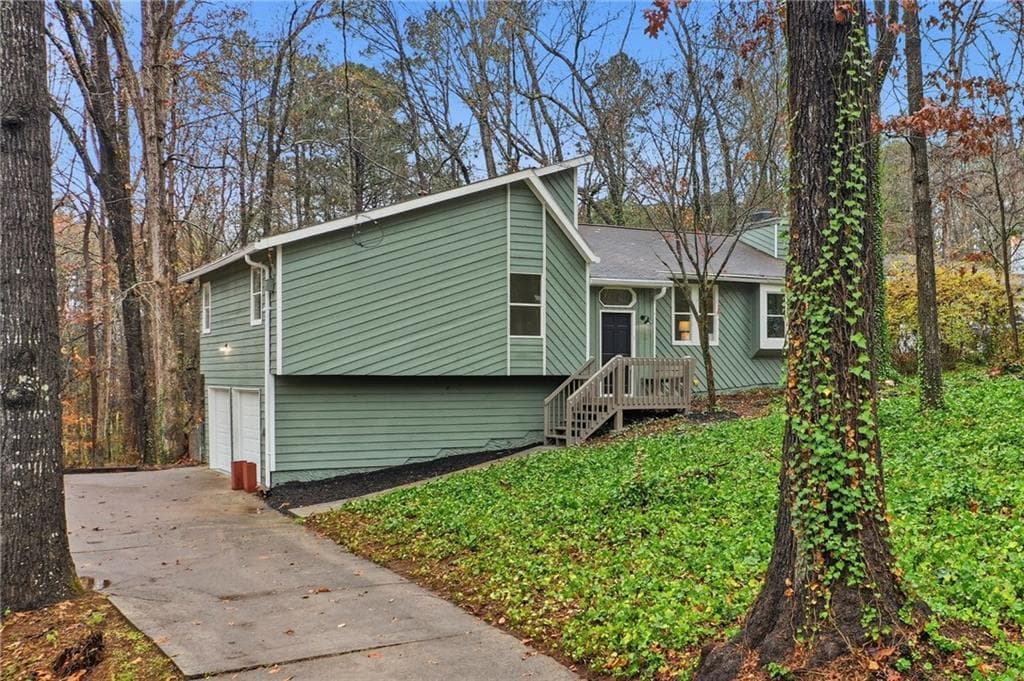 1031 Lakewood Drive, Marietta, GA 30066 — most recent listing photo