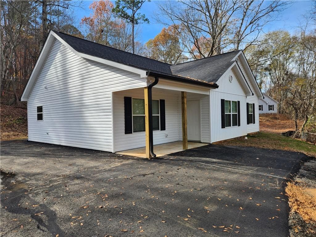 1405 Burnt Stand Road, Dawsonville, GA 30534 — most recent listing photo